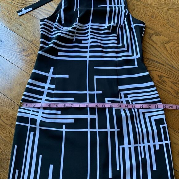 SHARON Young Black and White Midi Dress - Picture 5 of 10